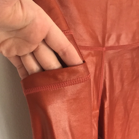 Ethos Leggings with side pockets - Picture 2 of 4